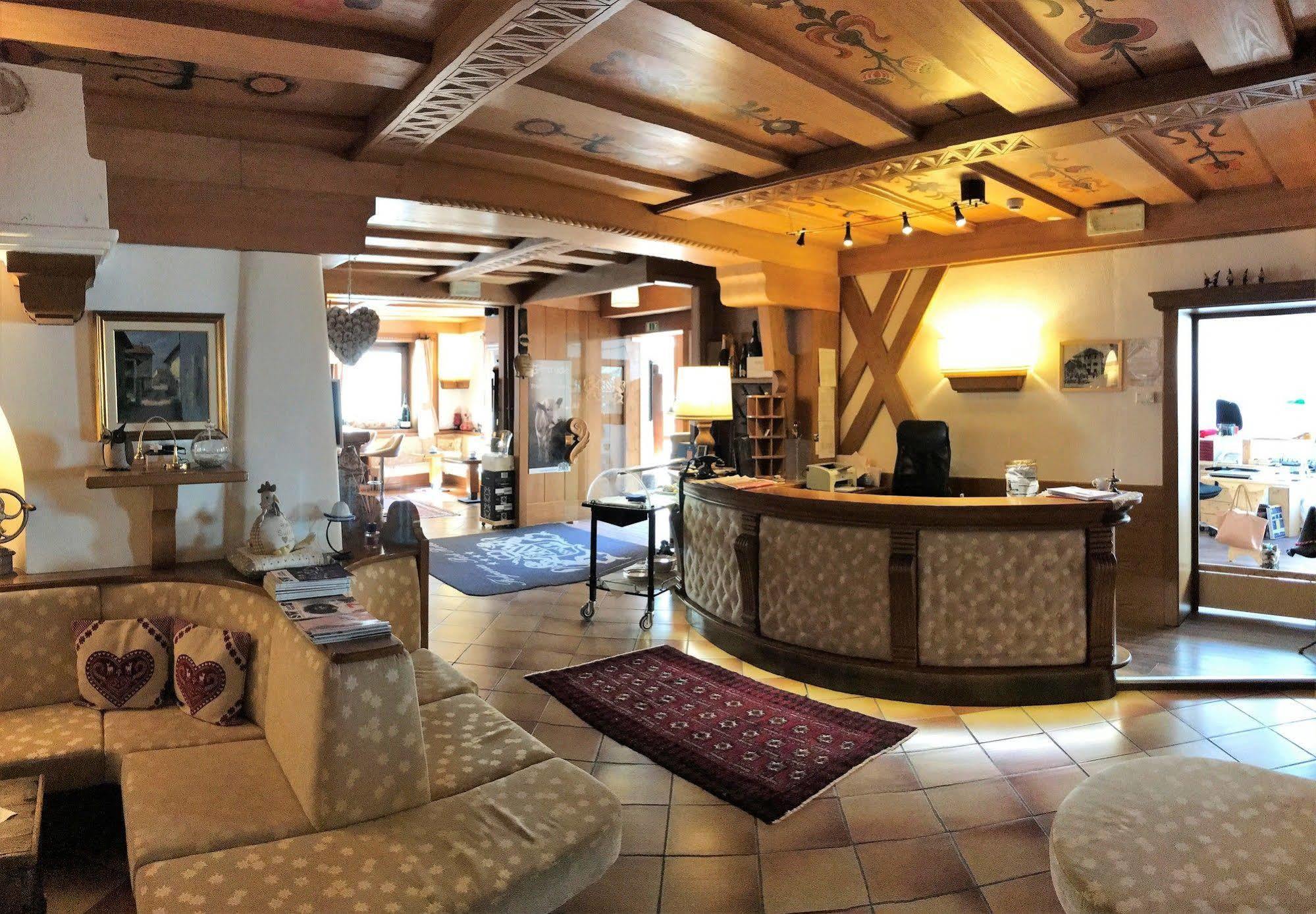 Folgaria Post Hotel 외부 사진